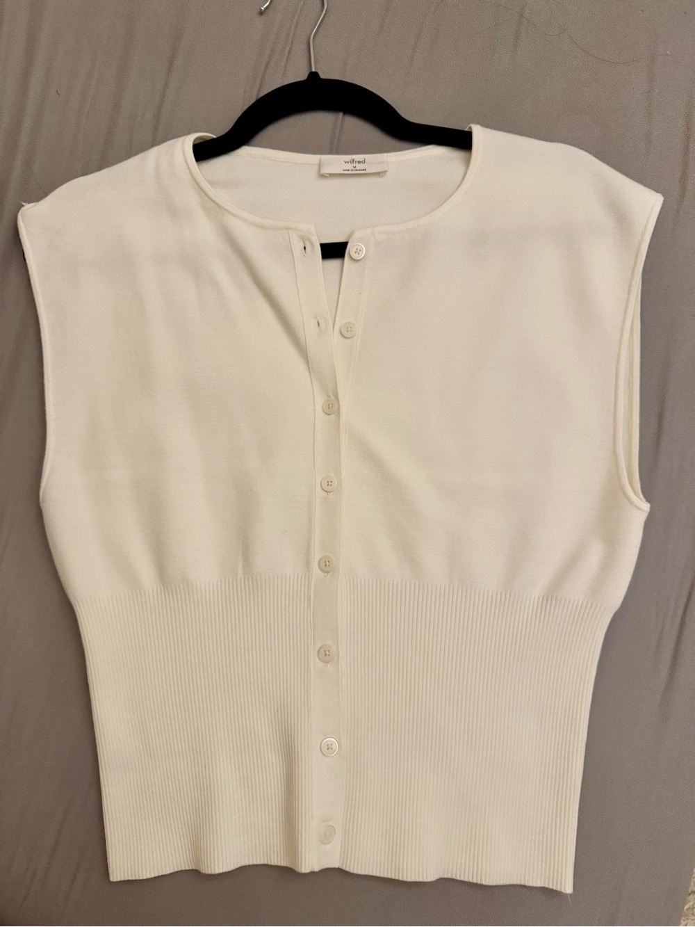 Aritzia Go Lightly Sleeveless Cardigan - Light Birch (M)